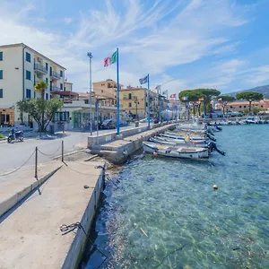 La Fontana Sul Lungomare Di Campo Marina di Campo